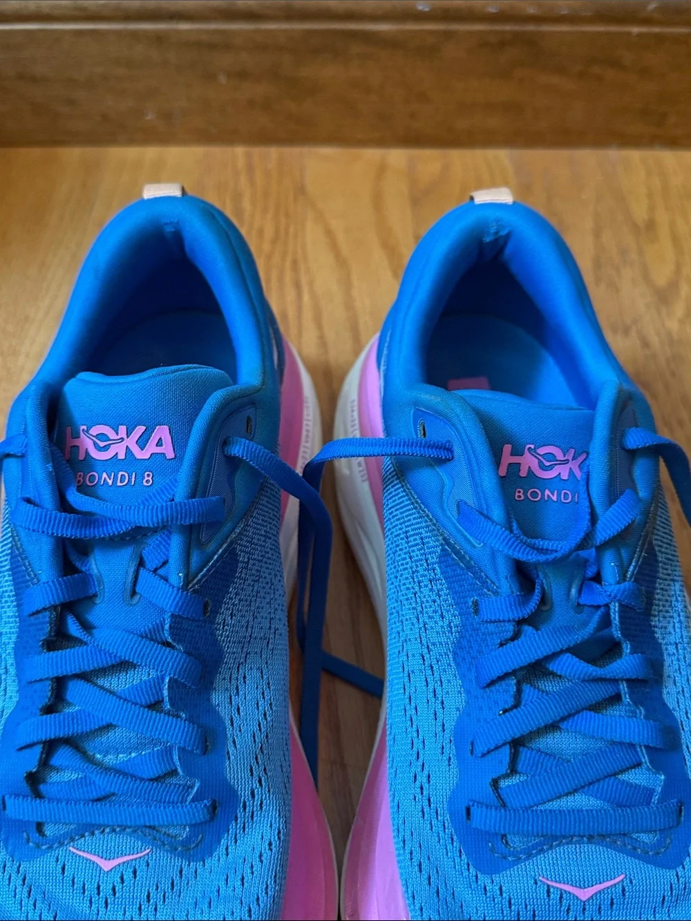 Hoka Bondi 8 Running Shoes Coastal Sky All Aboard Limited Edition Women’s Sz 10